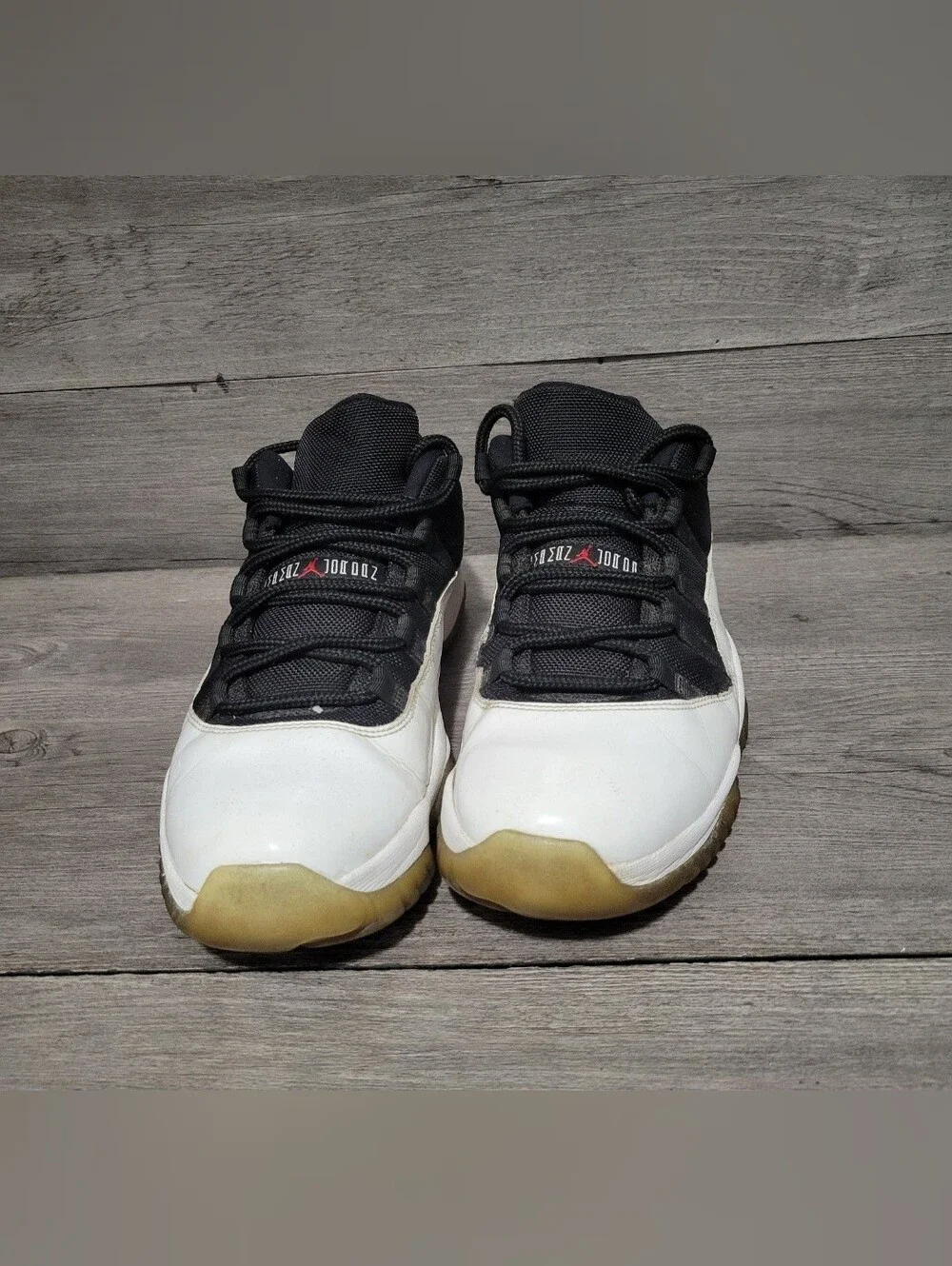 Air Jordan 11 Retro Low Tuxedo Men's Size 10 Black White 528895-110